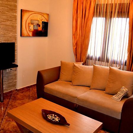 Αmalia Lux Villas Nea Vrasna Exterior photo
